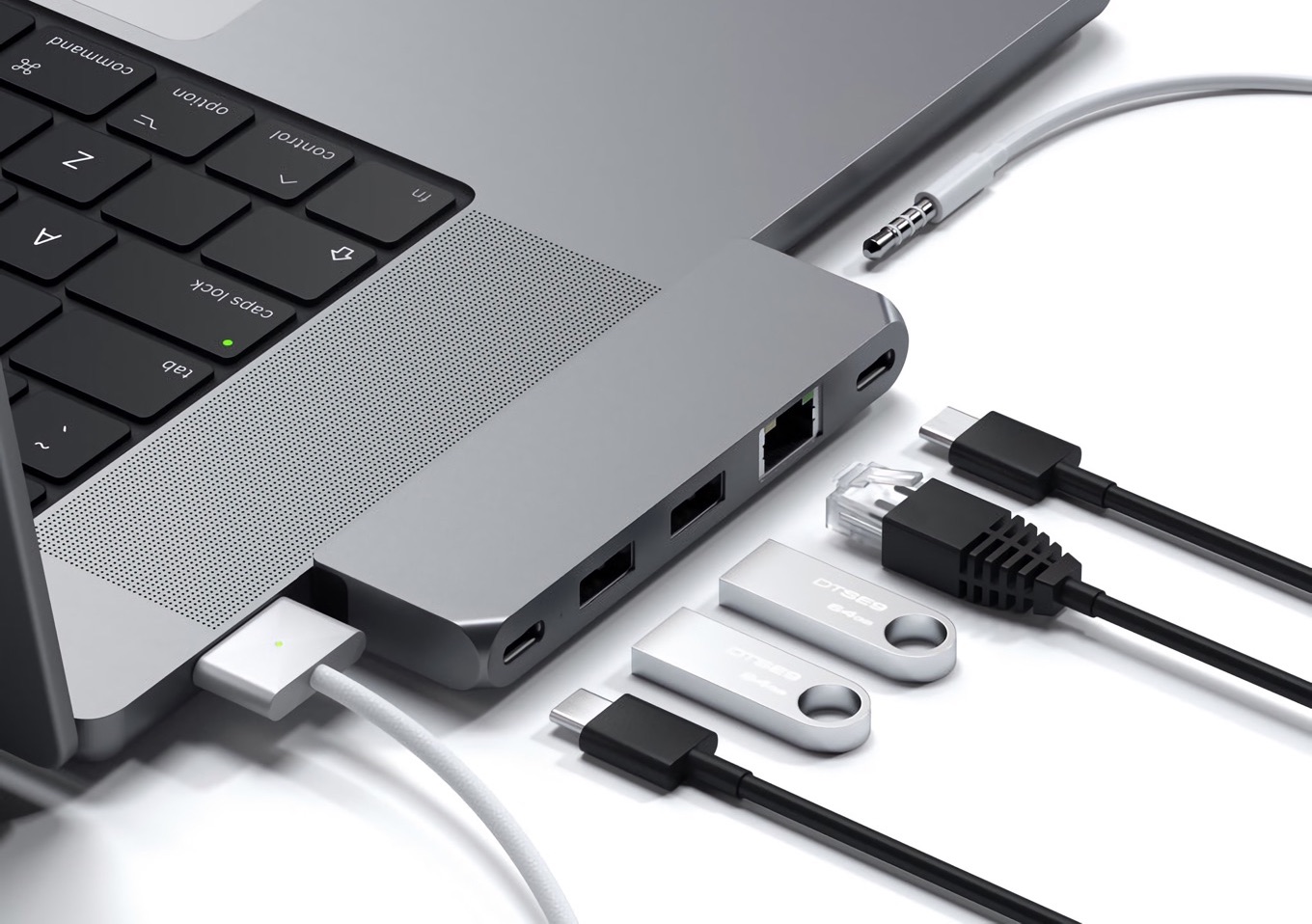 Satechi、MacBook Pro (14/16インチ, 2021)のMagSafe 3ポートを塞が 