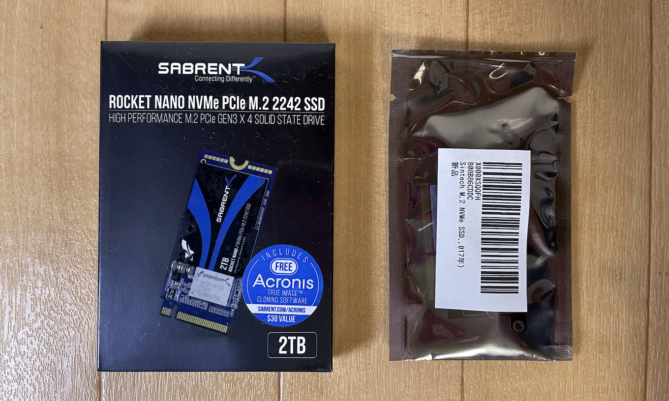 Sabrent Rocket 2242 SSD  2TBとSintech M.2 NVMe SSDアダプターカード