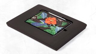 Astro HQ、Nano texture技術を採用したマグネット接続式のスクリーンプロテクターと専用のApple Pencil tipをセットにした「Rock  Paper Pencil」を発売。
