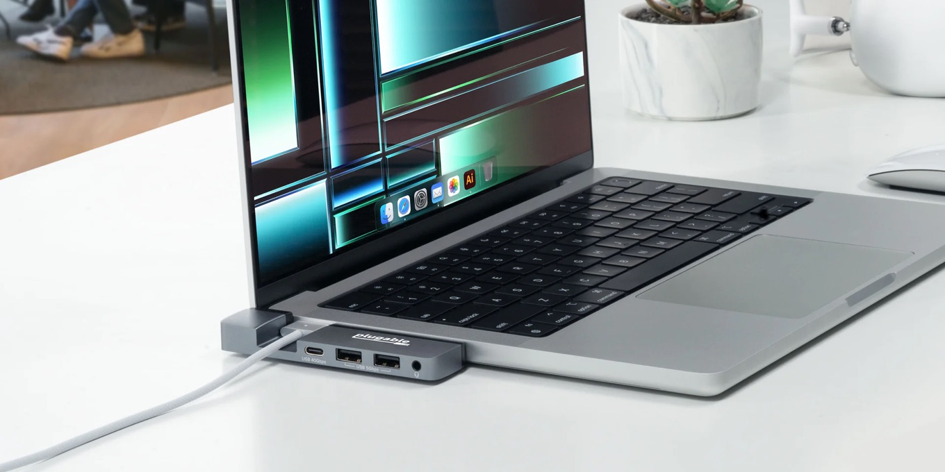 Plugable USB-C 5-in-1 Hub Designed for Apple MagSafe
