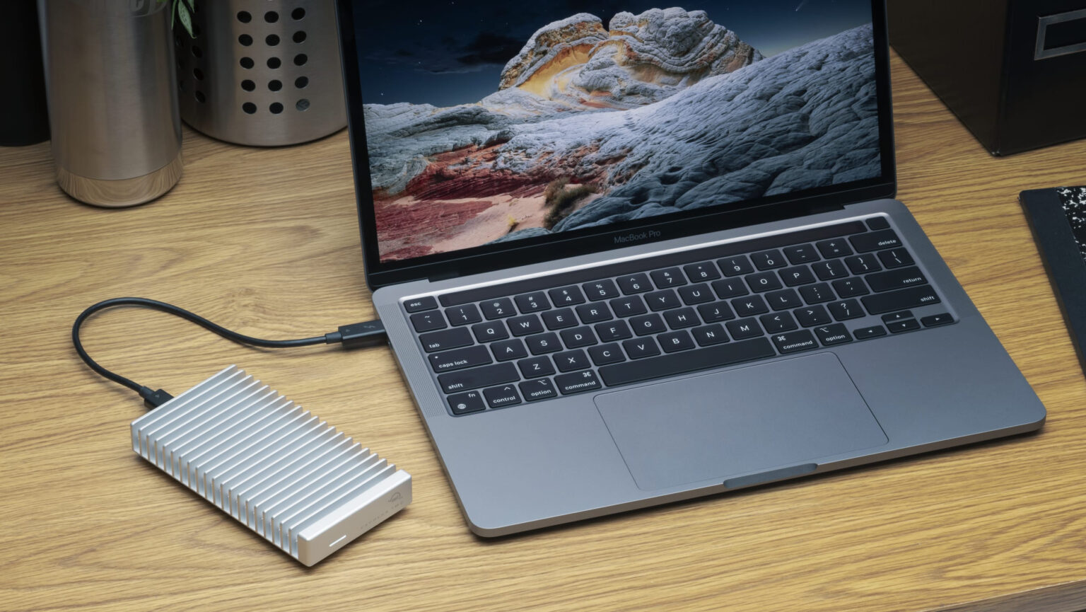  Razer が新しい Core X 外部グラフィックス エンクロージャを発売、Razer Core ラインナップに Mac サポートを追加