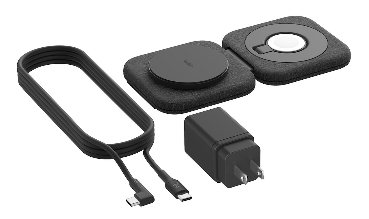 Belkin BoostCharge Pro 2-in-1 Magnetic Charging Travel Pad