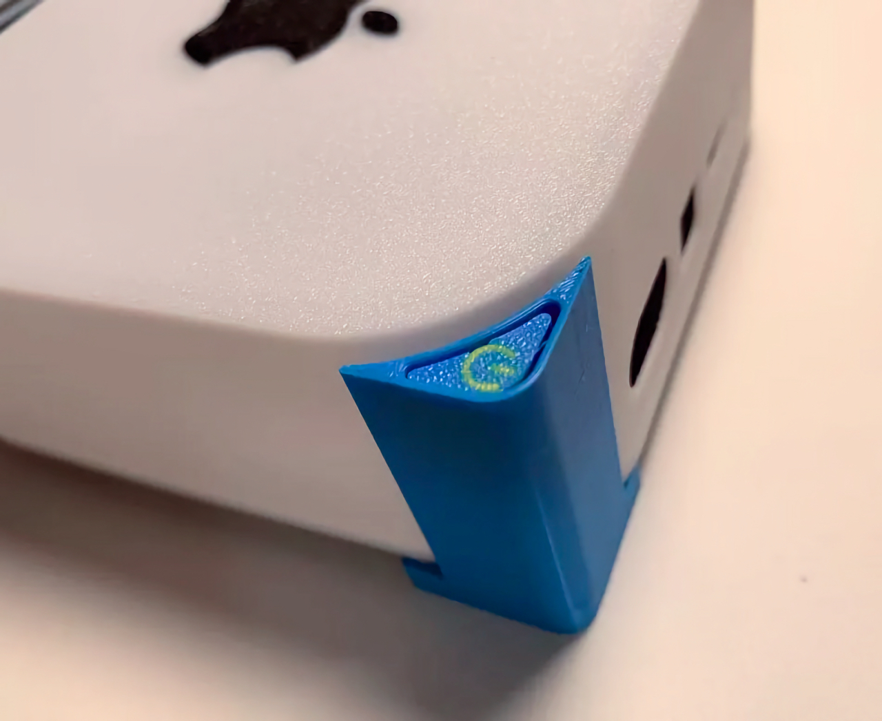 Mac Mini's Top power button