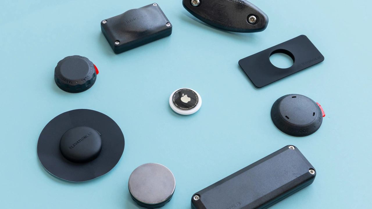 Elevation Lab TimeCapsule support AirTag 2